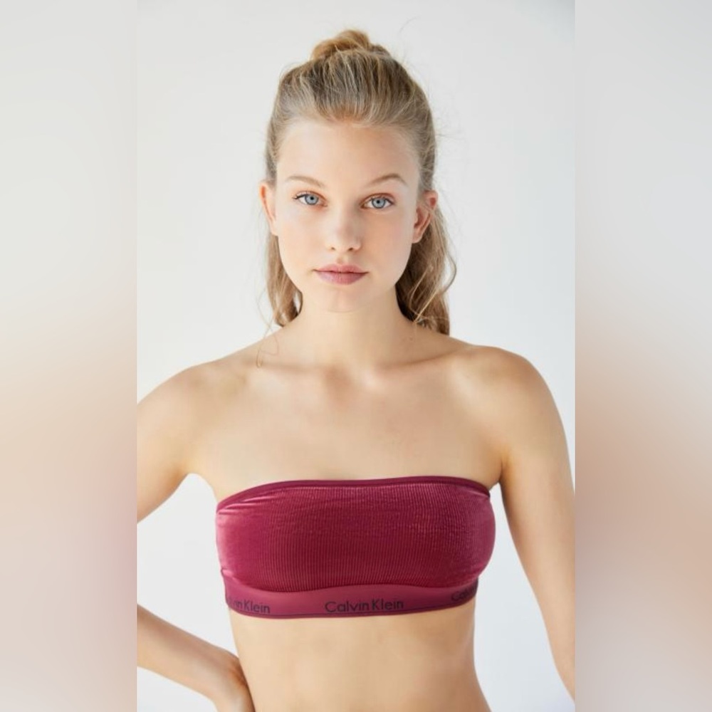 Calvin Klein Velvet Strapless Bralette